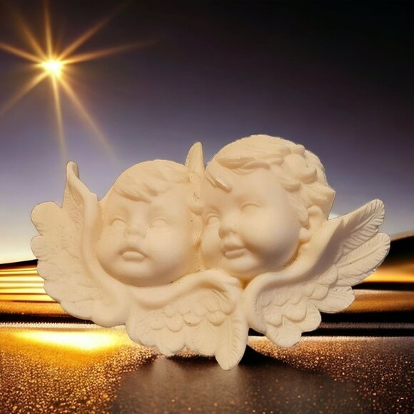 Pair of Spanish Alabastros Alfredo Sarreal Angels / Cherubs Wall Decor. - Picture 1 of 9